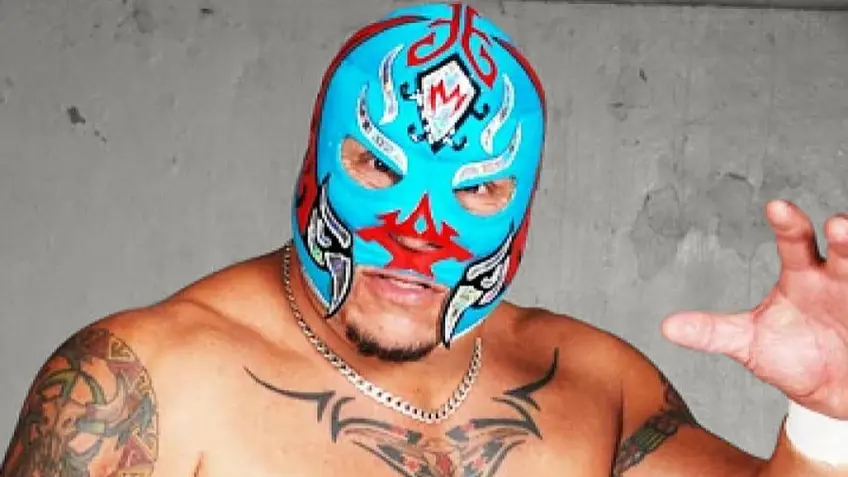 WWE legend Pays tribute to his great uncle Rey Mysterio Sr. at TripleMania
